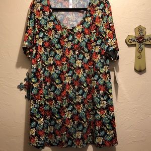 LuLaRoe Perfect Tee 2XL
